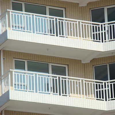 小區(qū)陽臺鋅鋼護(hù)欄