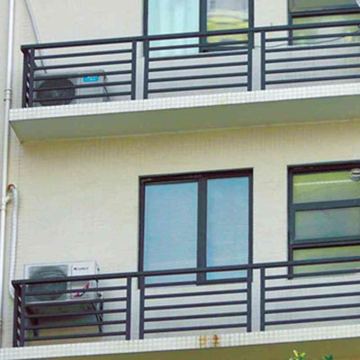 空調(diào)鋅鋼護(hù)欄