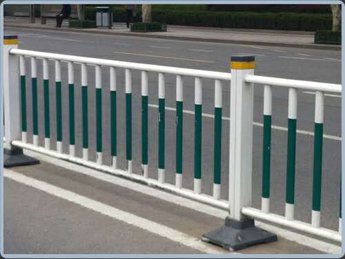道路隔離柵 道路隔離柵